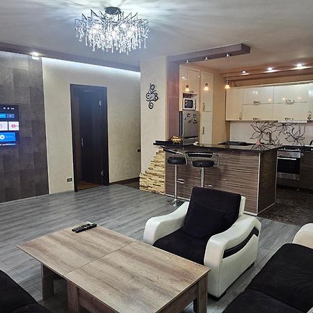 Nukri-2017 Apartment บาทูมิ ห้อง รูปภาพ