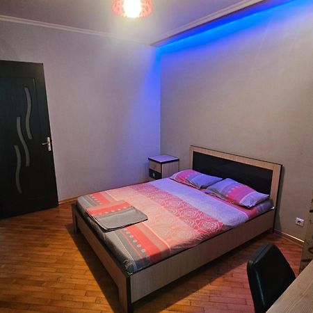 Nukri-2017 Apartment บาทูมิ ภายนอก รูปภาพ