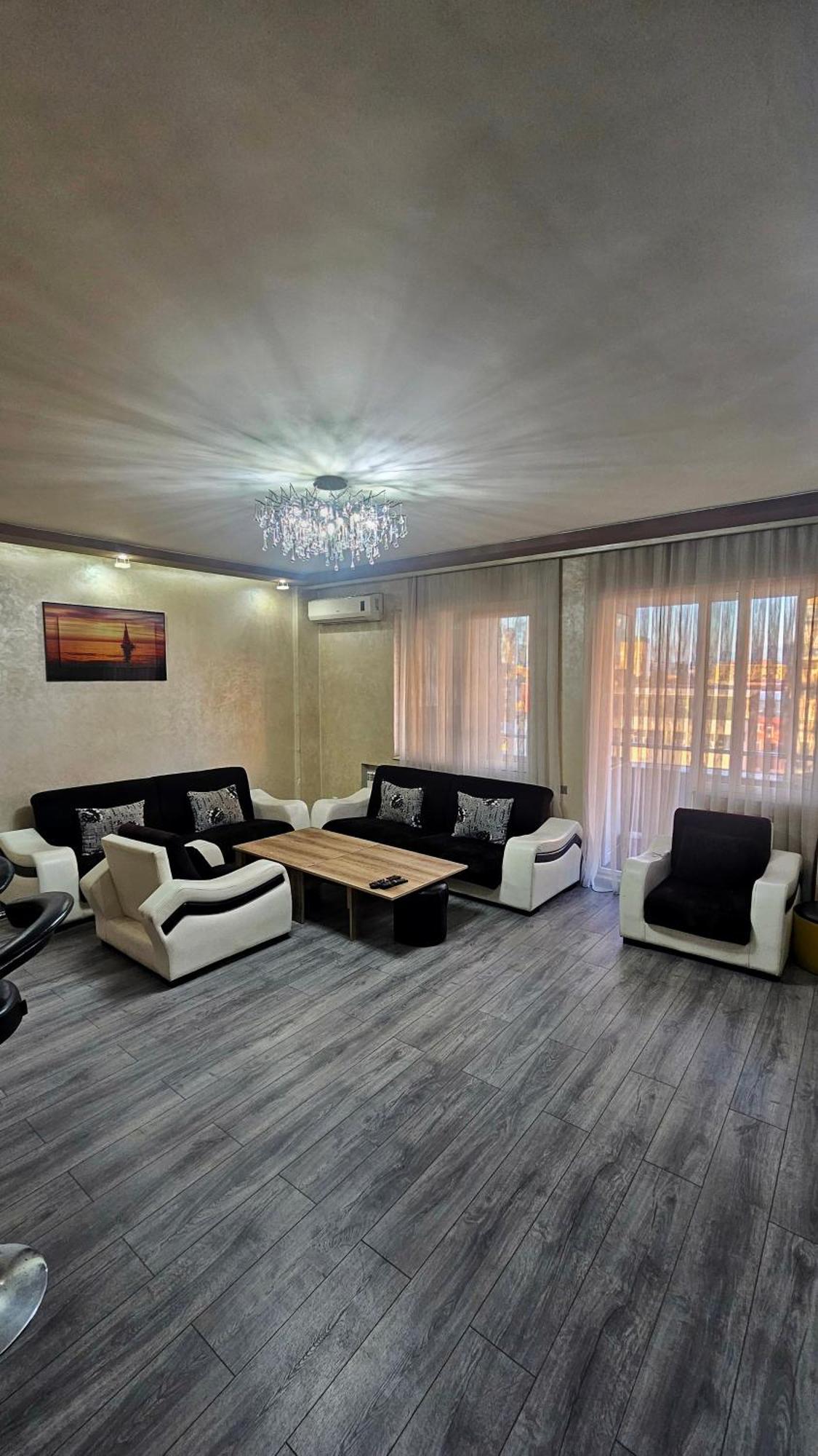Nukri-2017 Apartment บาทูมิ ภายนอก รูปภาพ